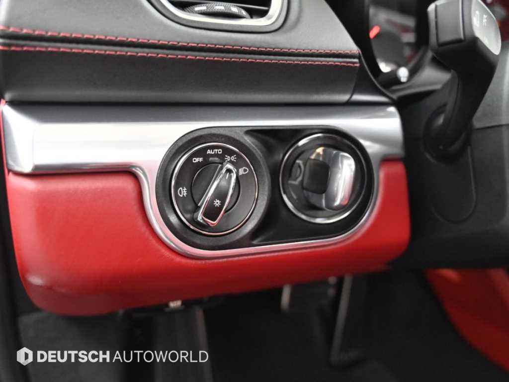 Porsche 718 — photo 16