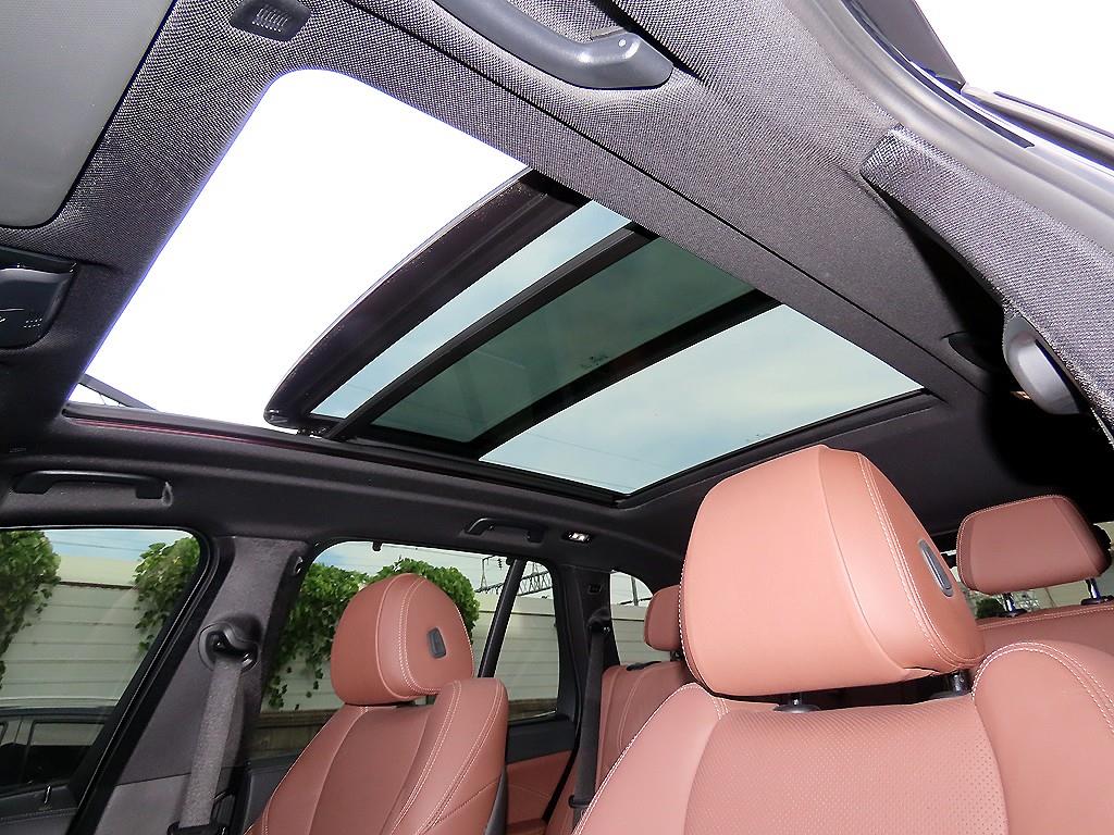 BMW X5 — photo 16