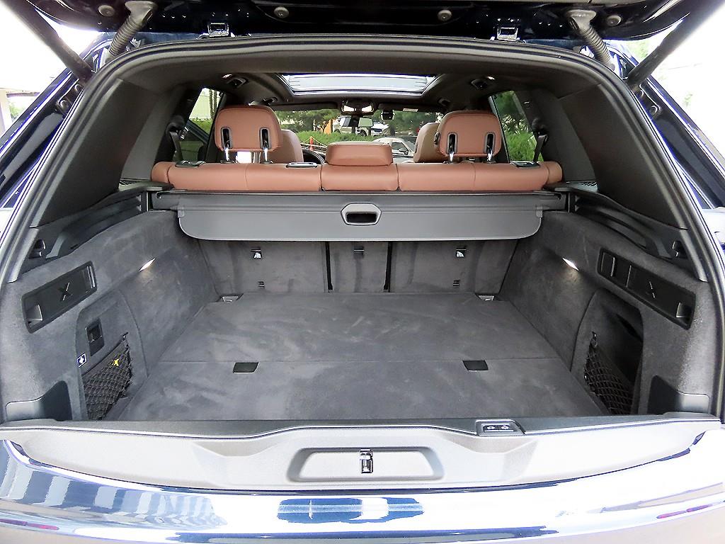 BMW X5 — photo 17