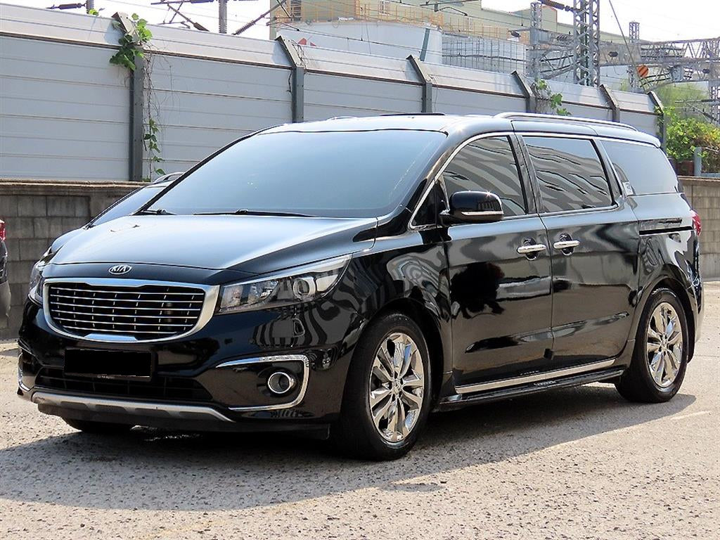 Kia Carnival — photo 02