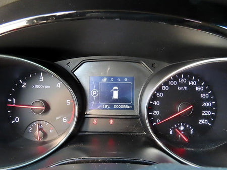 Kia Carnival — photo 10