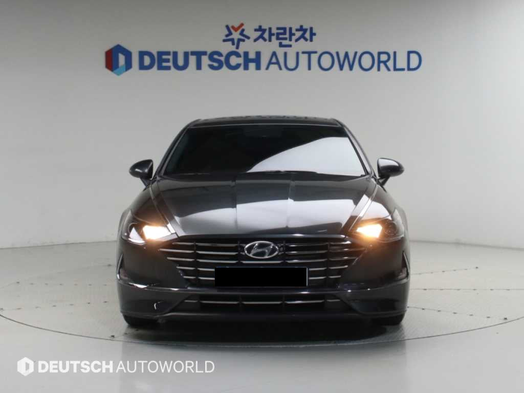 Hyundai Sonata — photo 03