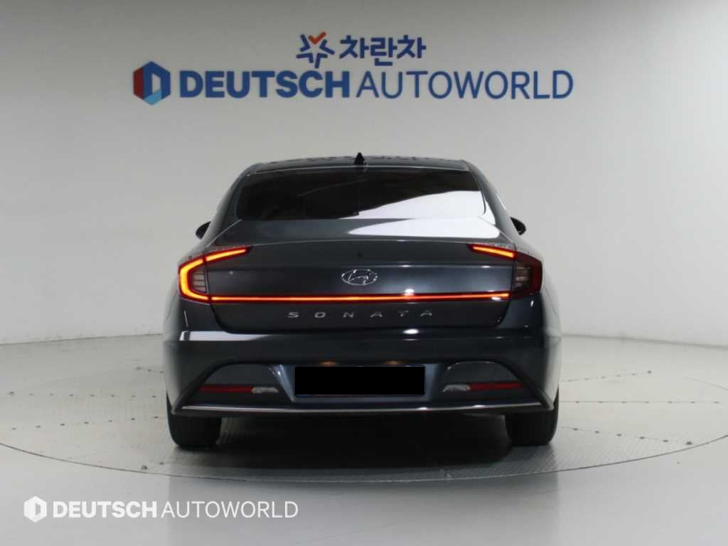 Hyundai Sonata — photo 04