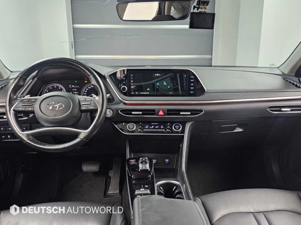 Hyundai Sonata — photo 07