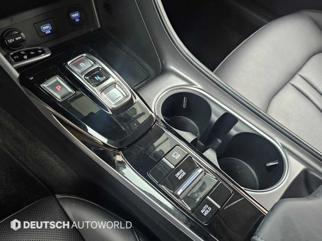 Hyundai Sonata — photo 09