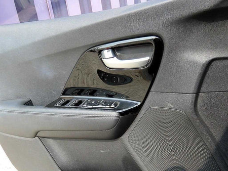 Kia Niro — photo 11