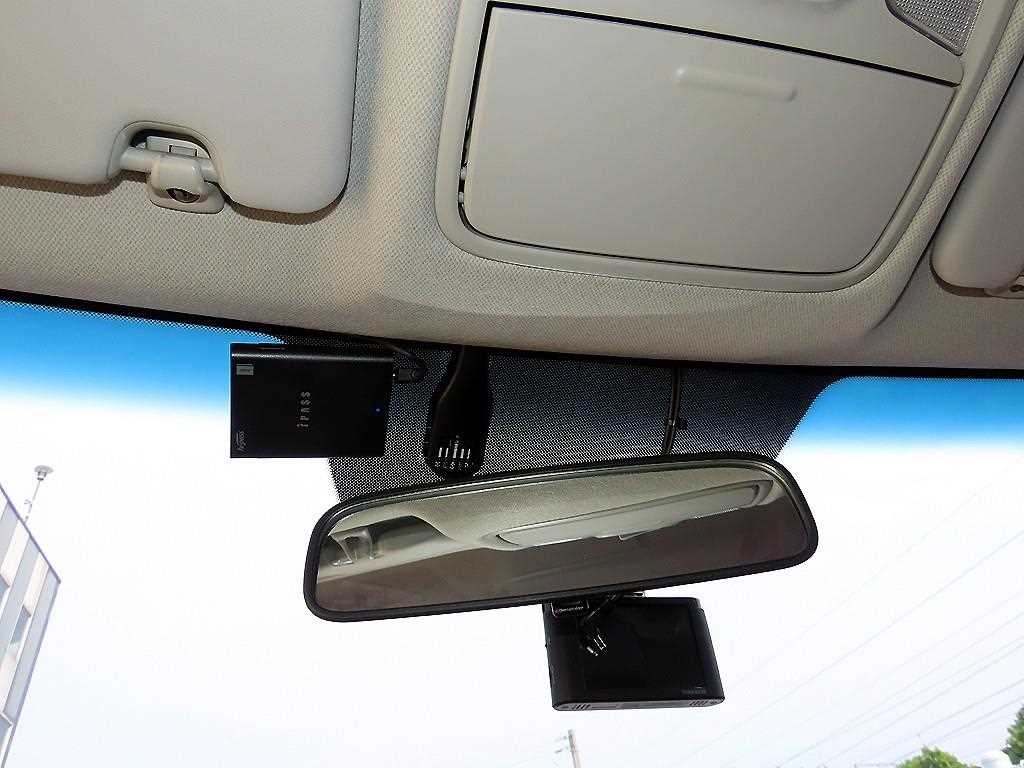 Kia Niro — photo 15