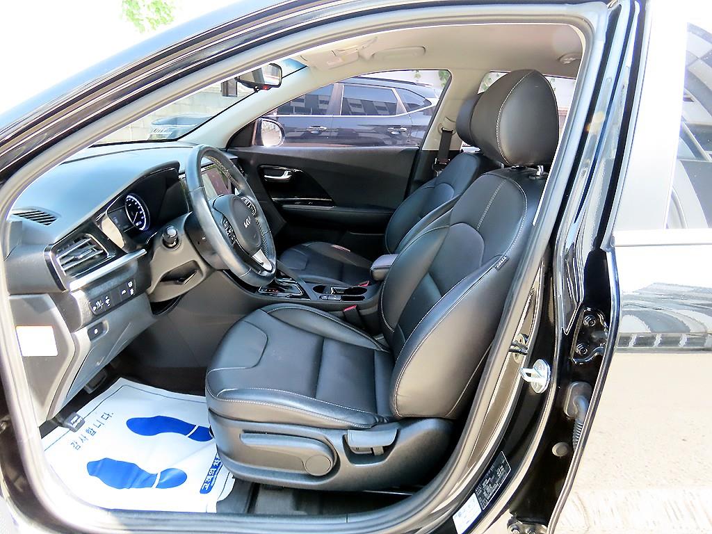 Kia Niro — photo 05