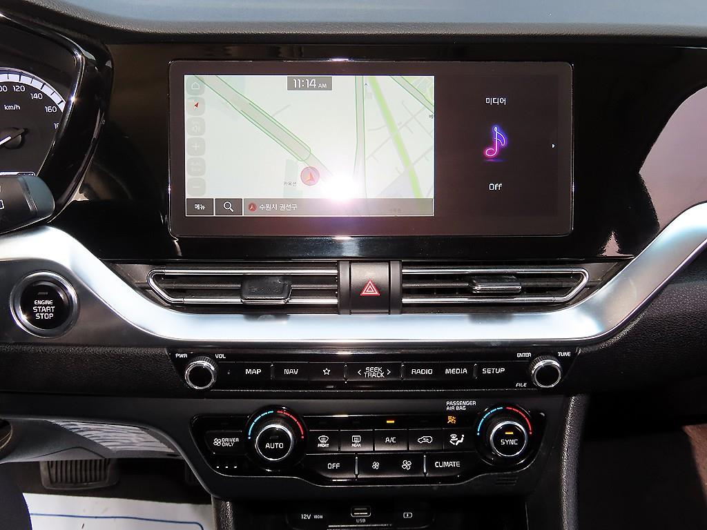 Kia Niro — photo 14