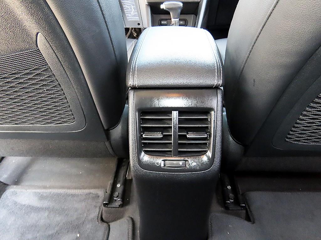 Kia Niro — photo 18