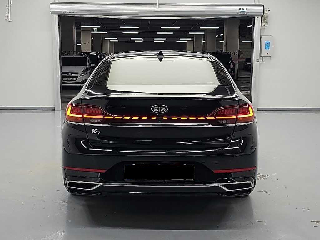 Kia K7 — photo 03