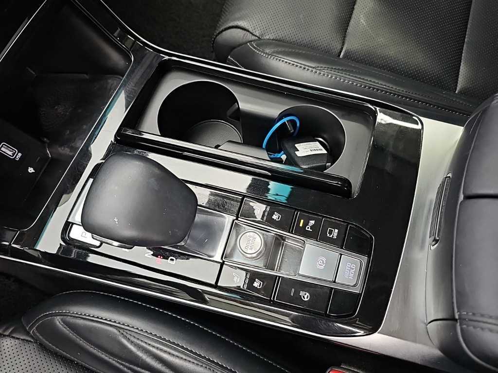 Kia K7 — photo 08