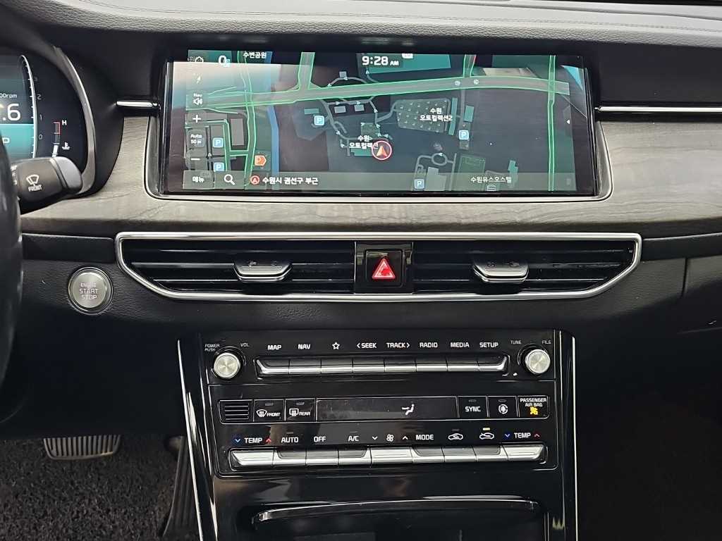 Kia K7 — photo 10