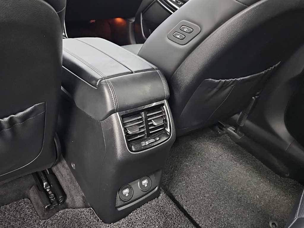 Kia K7 — photo 13