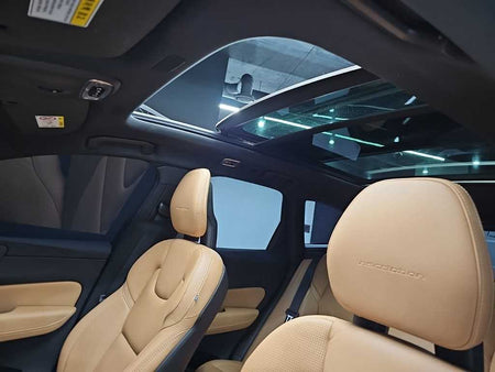 Volvo XC60 — photo 14