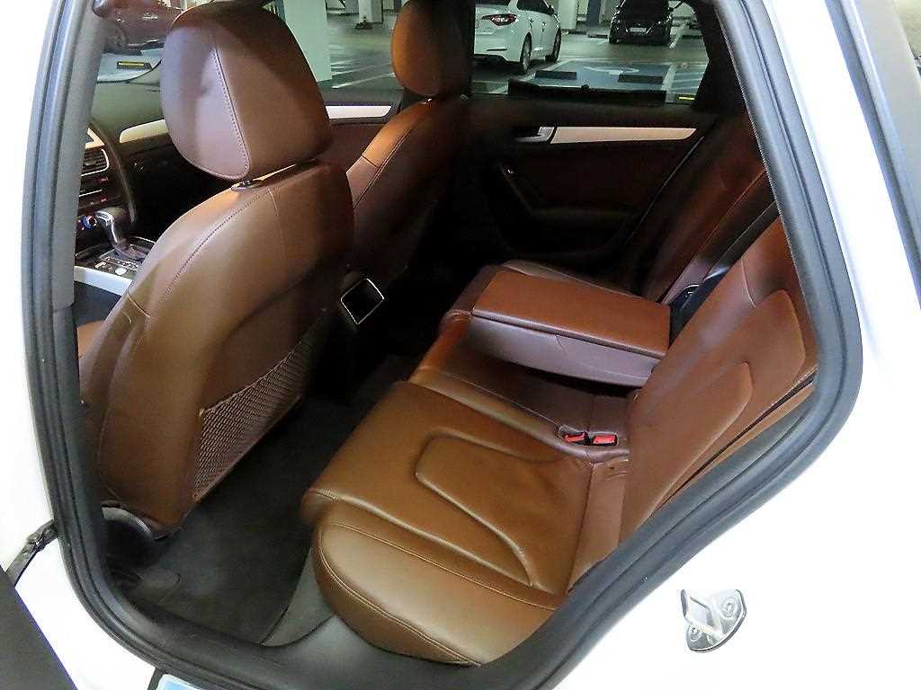 Audi A4 — photo 07