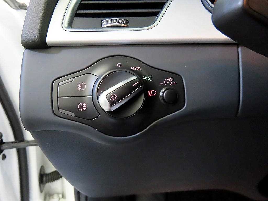 Audi A4 — photo 14