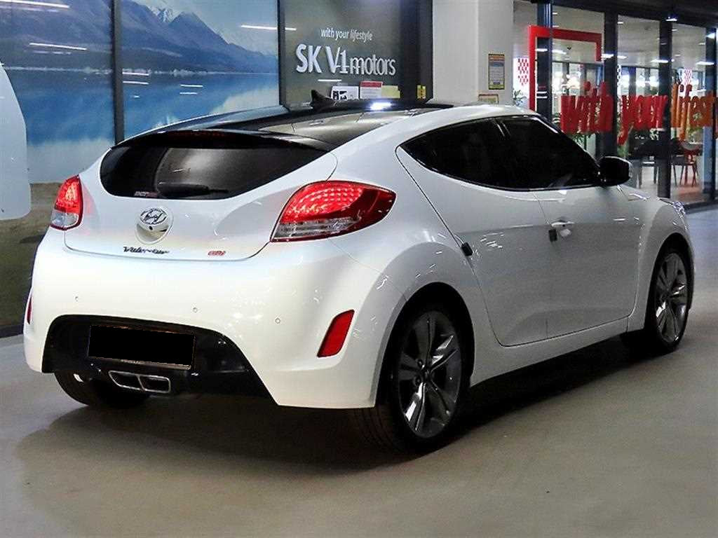 Hyundai Veloster — photo 04