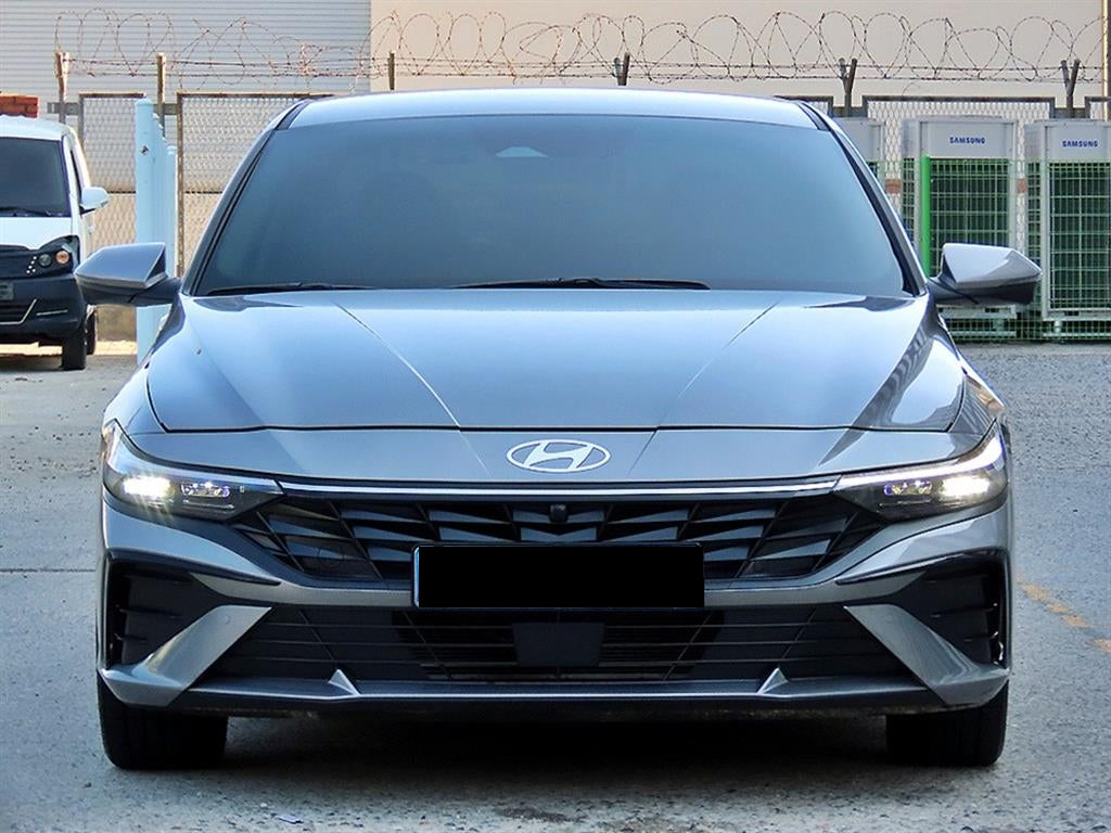 Hyundai Avante — photo 01