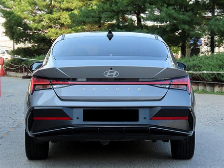 Hyundai Avante — photo 04