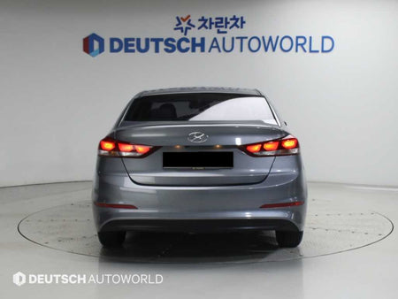 Hyundai Avante — photo 04