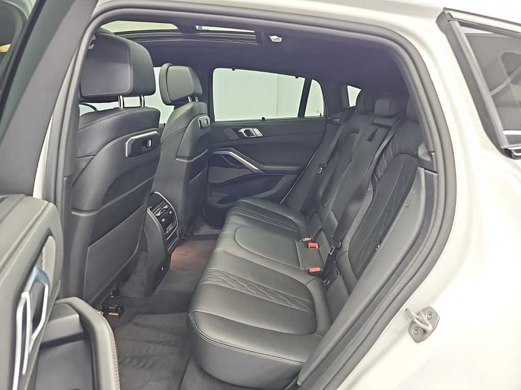 BMW X6 — photo 12