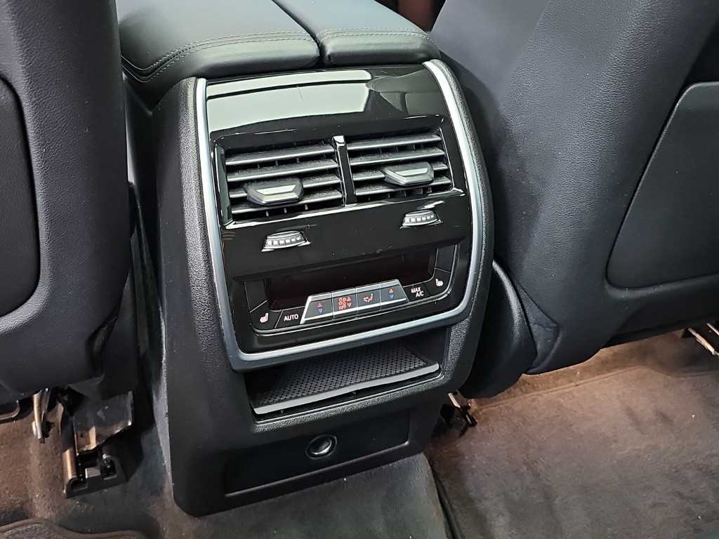 BMW X6 — photo 13