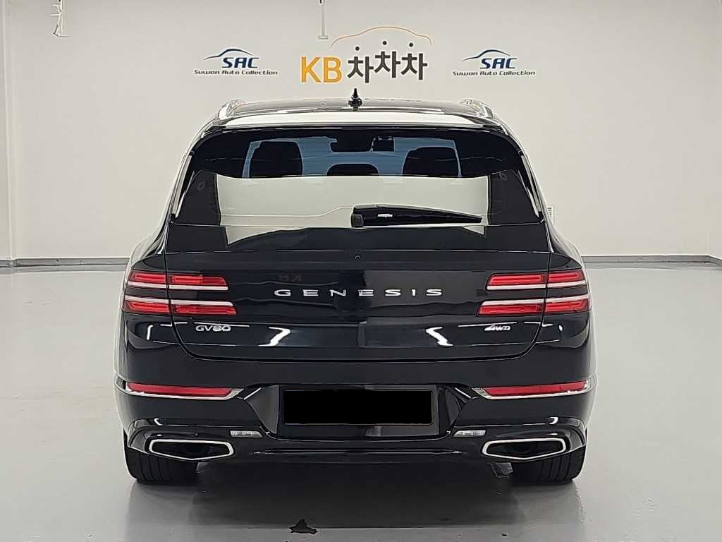 Genesis GV80 — photo 03