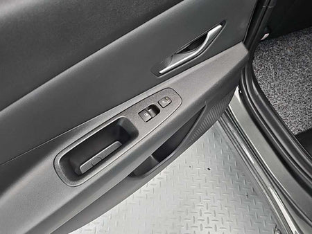 Hyundai Avante — photo 13