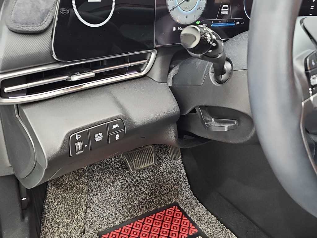 Hyundai Avante — photo 18