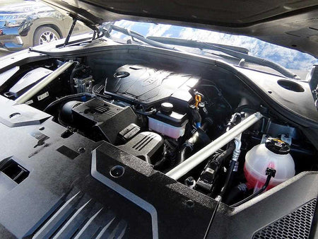 Genesis GV70 — photo 19