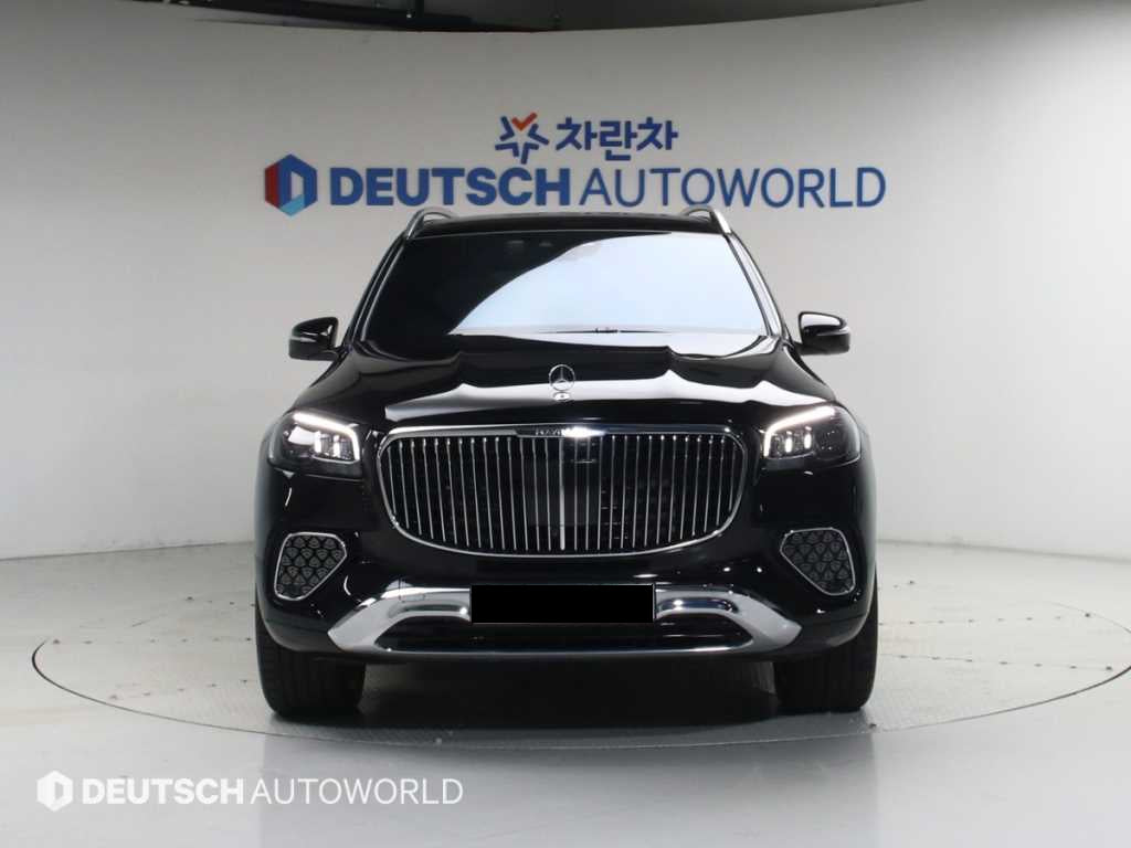 Mercedes-Benz GLS-Class — photo 03