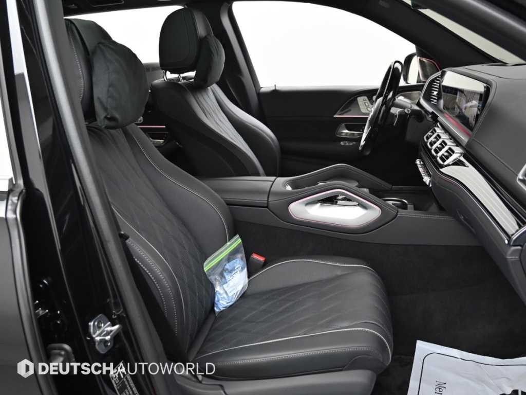 Mercedes-Benz GLS-Class — photo 10