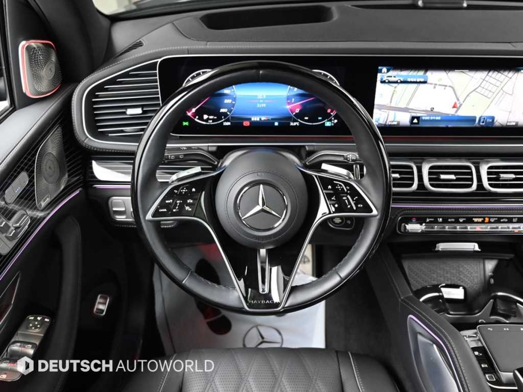 Mercedes-Benz GLS-Class — photo 13