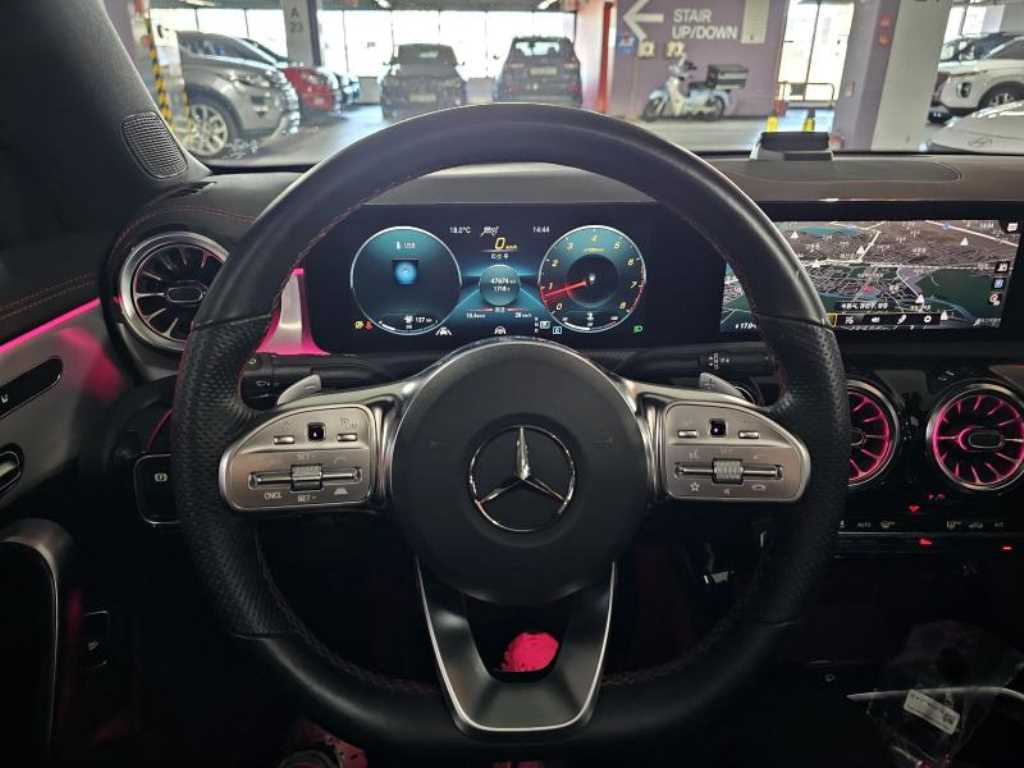Mercedes-Benz CLA-Class — photo 11
