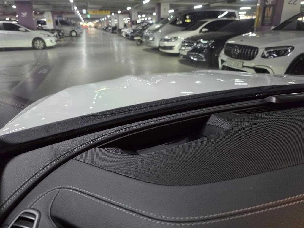 Mercedes-Benz E-Class — photo 14