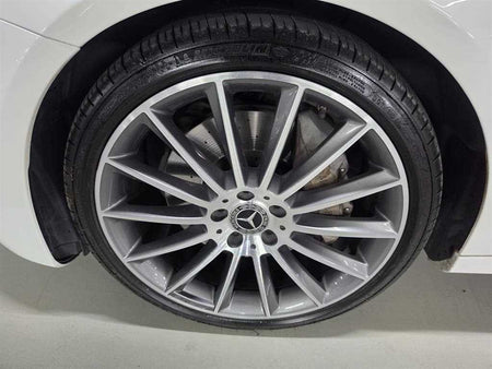 Mercedes-Benz E-Class — photo 19