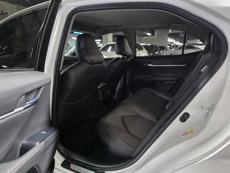 Toyota Camry — photo 08