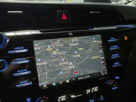 Toyota Camry — photo 11