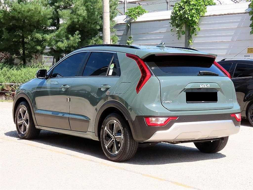 Kia Niro — photo 03