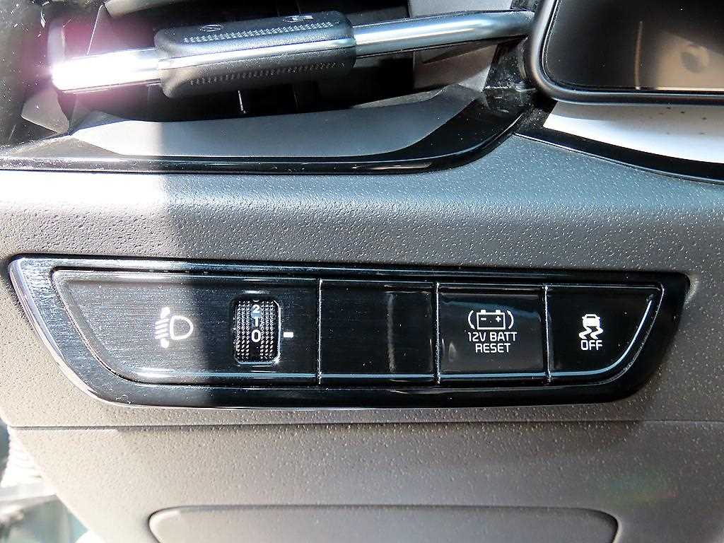 Kia Niro — photo 11
