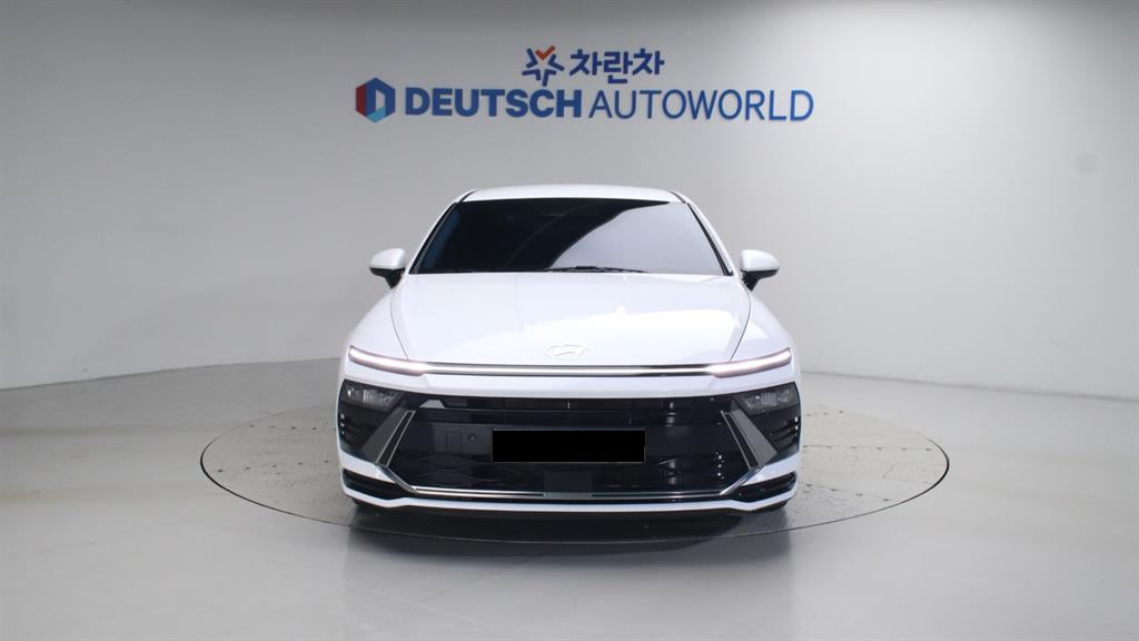Hyundai Sonata — photo 03