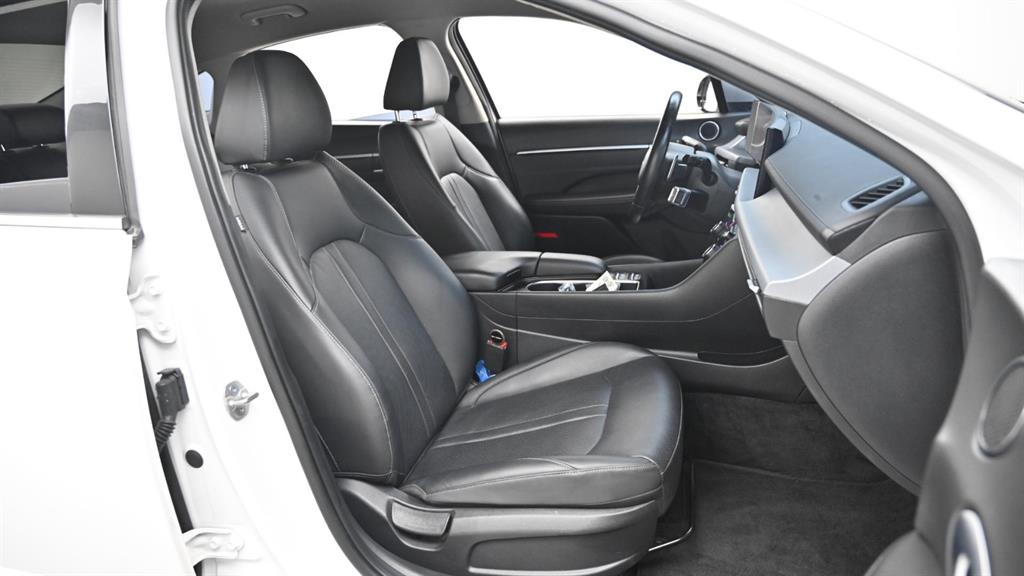 Hyundai Sonata — photo 09