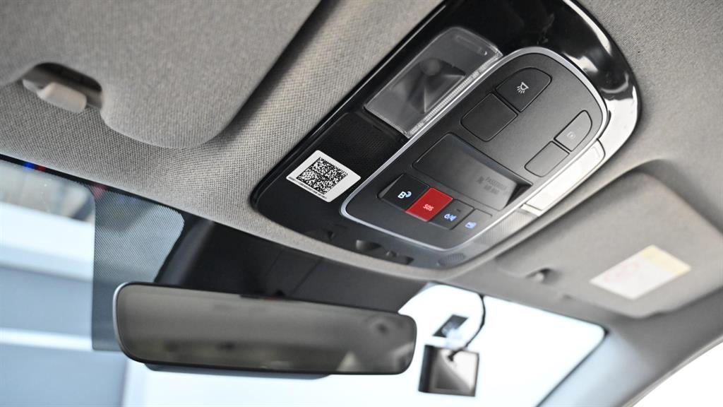 Hyundai Sonata — photo 17