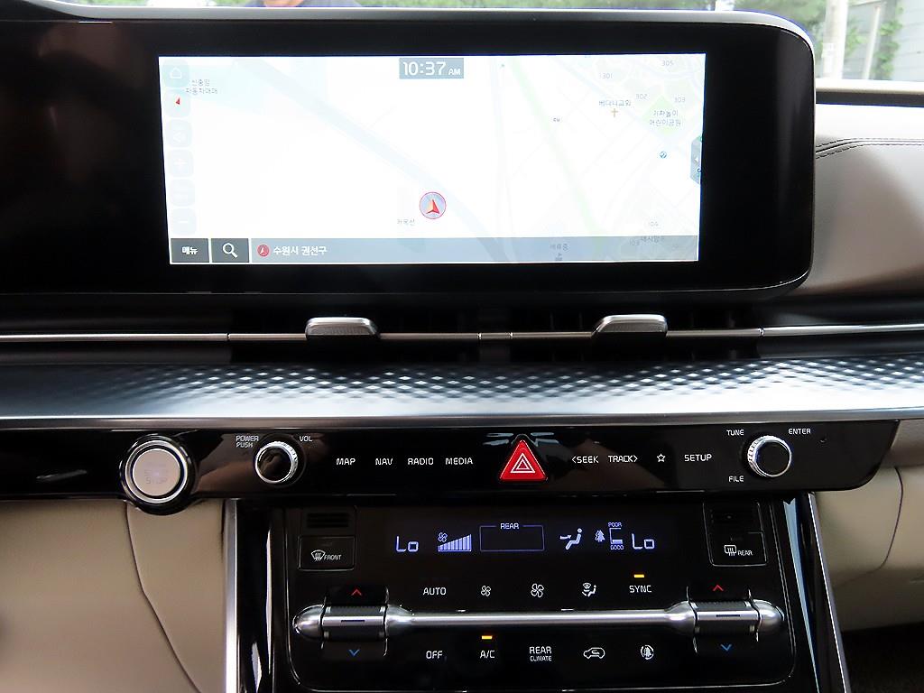 Kia Carnival — photo 12