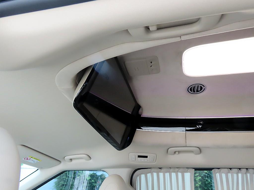Kia Carnival — photo 15