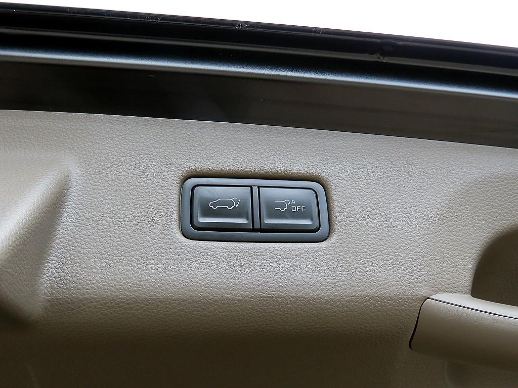 Kia Carnival — photo 16