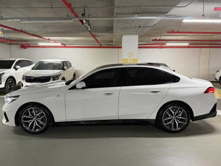 BMW 5-Series — photo 05