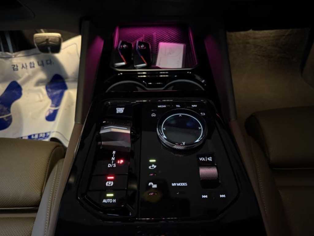 BMW 5-Series — photo 15