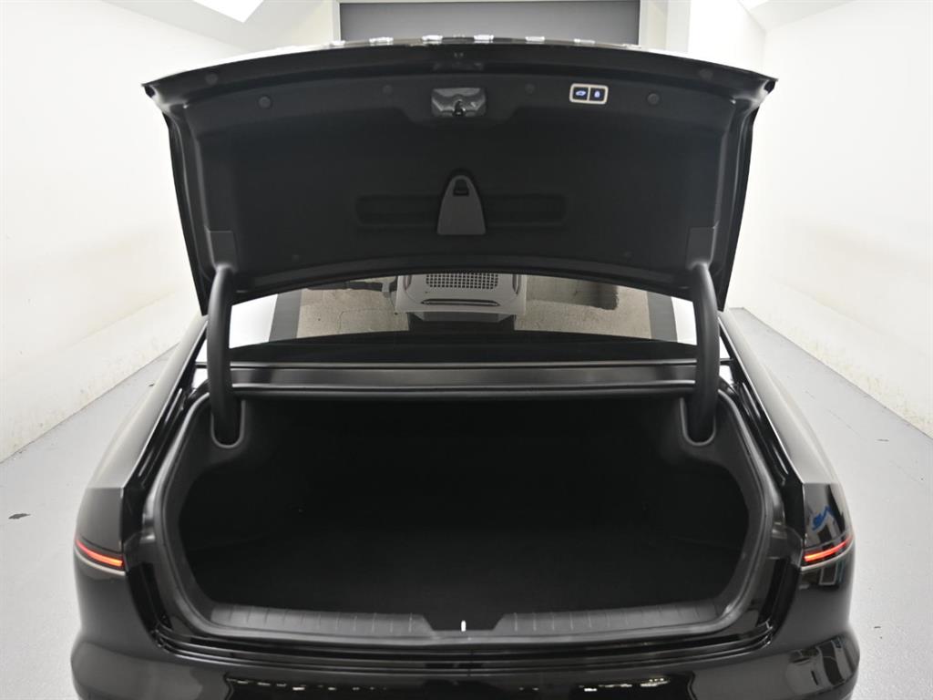 Hyundai Grandeur — photo 19